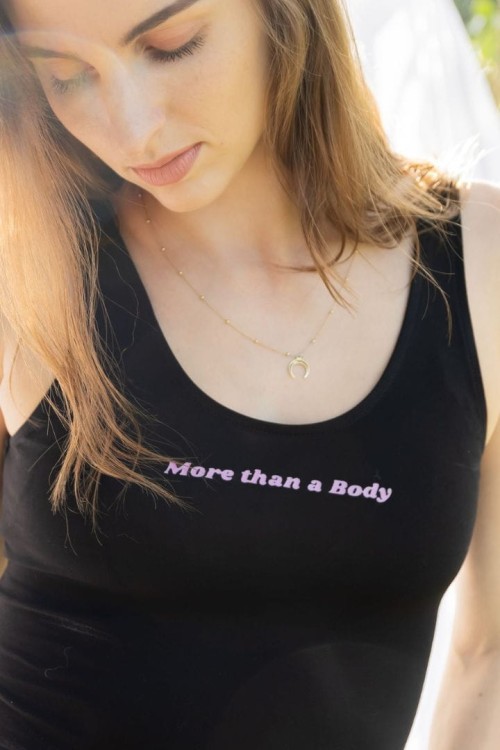 Body czarne bawełniane More than a Body dwuznaczne afirmacja manifestacja girl power